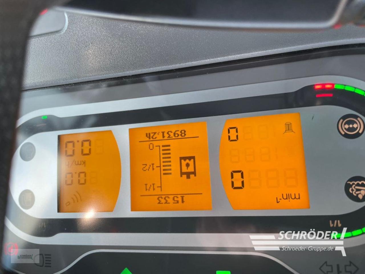 Traktor типа Fendt 724 VARIO S4 PROFI PLUS | RTK + VRC, Gebrauchtmaschine в Wildeshausen (Фотография 13)